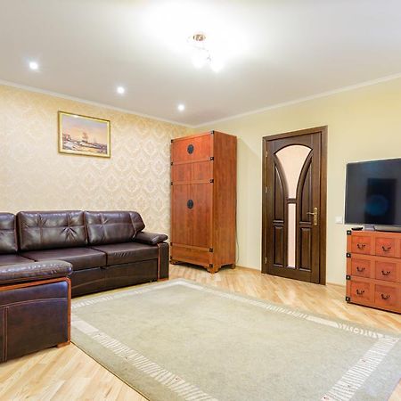 Apartment On Svobody Lviv Dış mekan fotoğraf