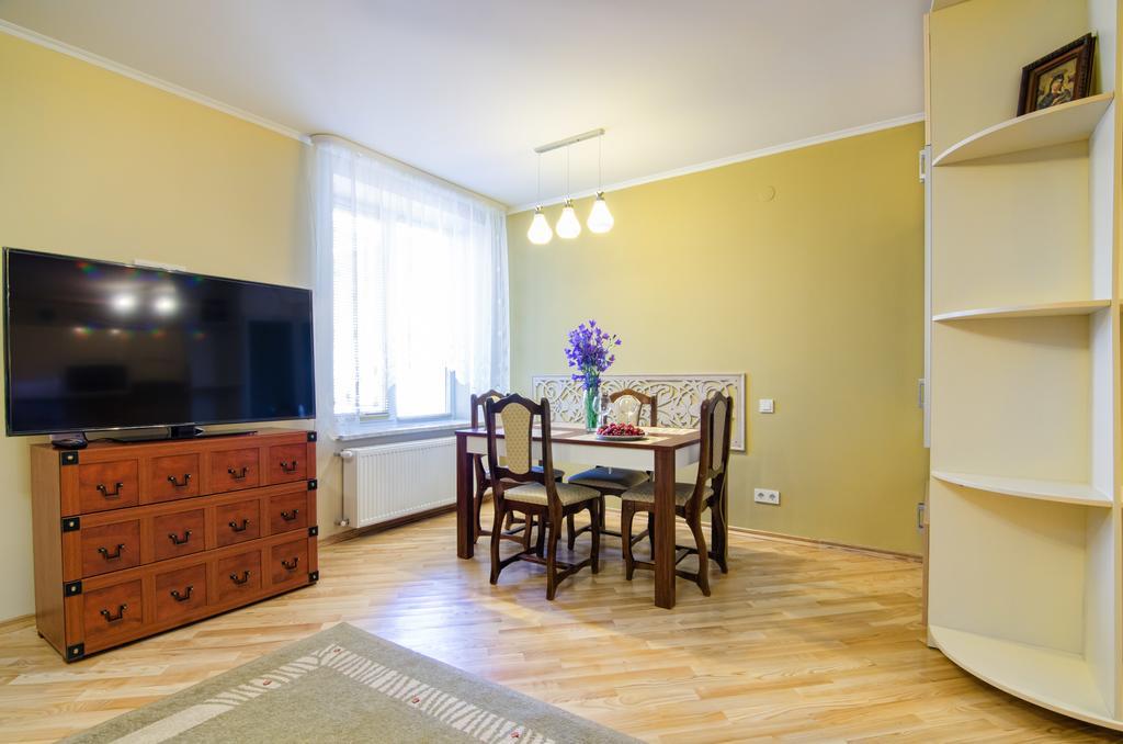Apartment On Svobody Lviv Dış mekan fotoğraf