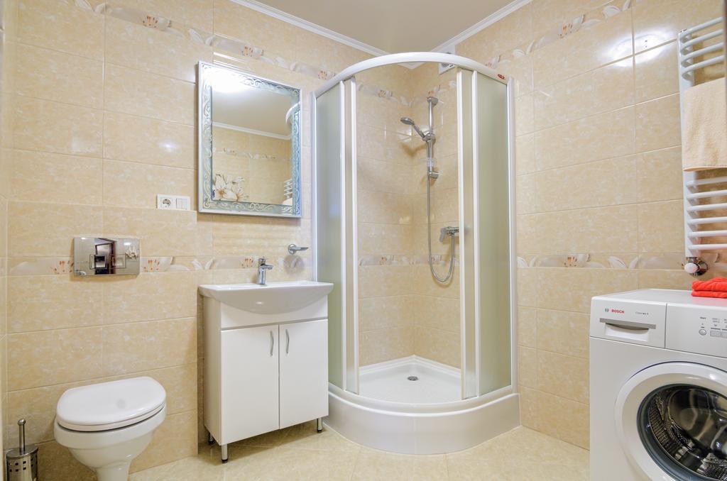 Apartment On Svobody Lviv Dış mekan fotoğraf