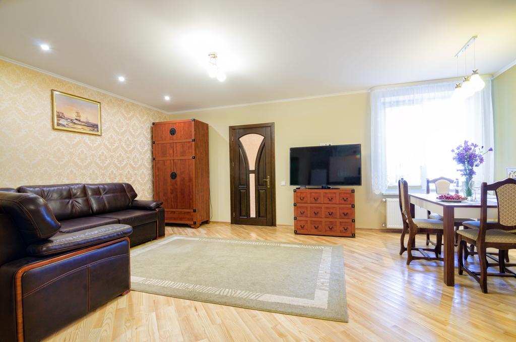 Apartment On Svobody Lviv Dış mekan fotoğraf